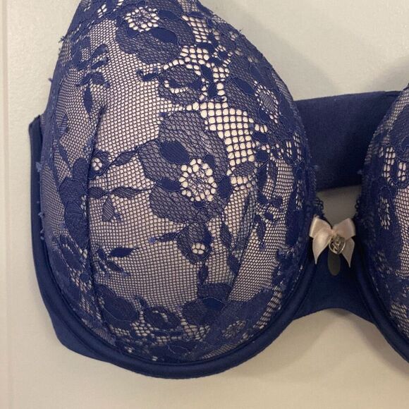 Victoria Secret lined perfect coverage bra size 34DDD - Picture 4 of 8